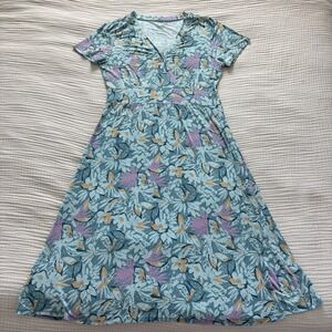 LL Bean Dress Womens Medium Green Pink Floral Short Sleeve Stretch Knit Tropical